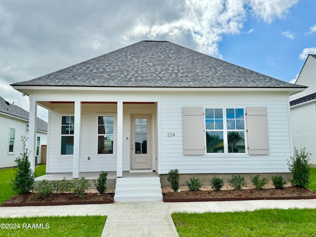 view of front of home featuring a porch