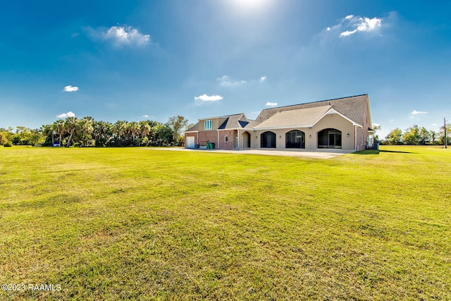 exterior space featuring a front yard