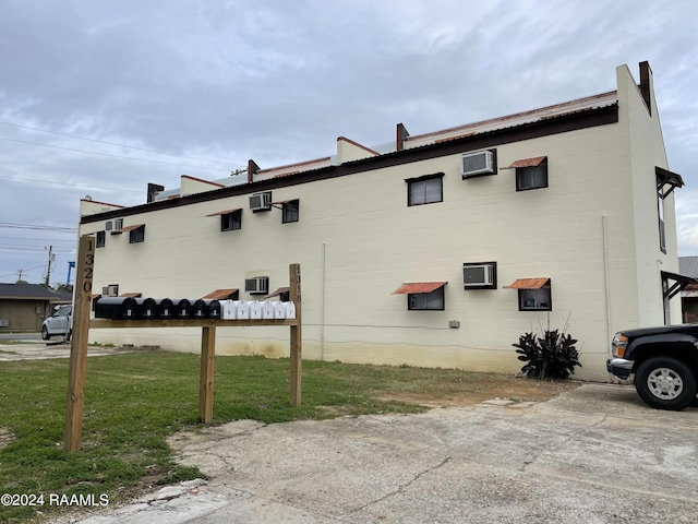1318-1320 Delasalle Dr, New Iberia, LA 70560 - photo 2