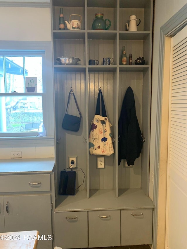view of mudroom