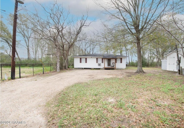 view of front of property