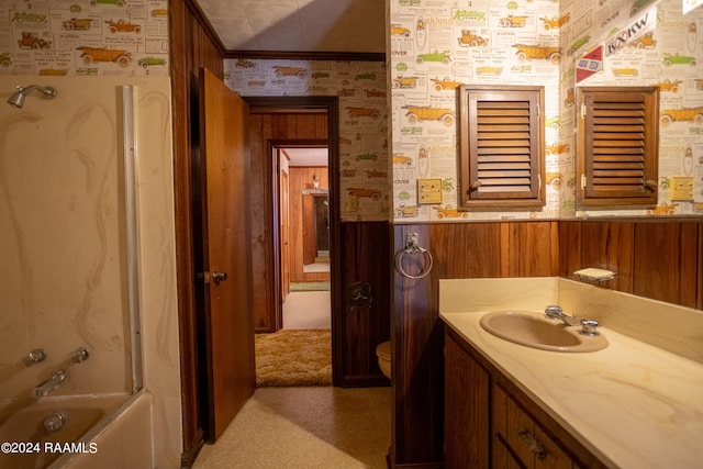 full bathroom with crown molding, toilet, shower / bathtub combination, and vanity