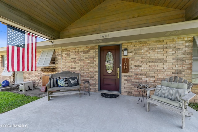 view of property entrance