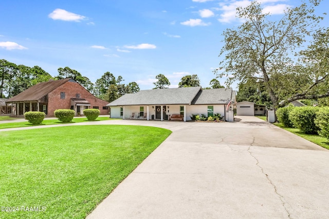 view of front of home with a front yard