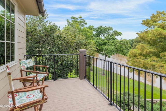 deck with a yard