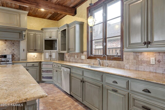 kitchen featuring a sink, wooden ceiling, gray cabinets, and stainless steel appliances