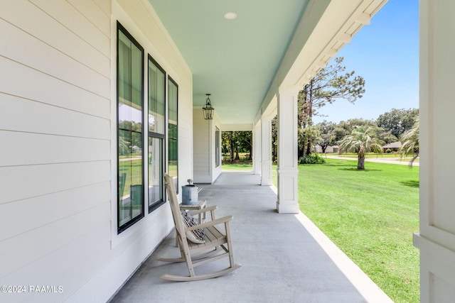 view of patio / terrace with covered porch