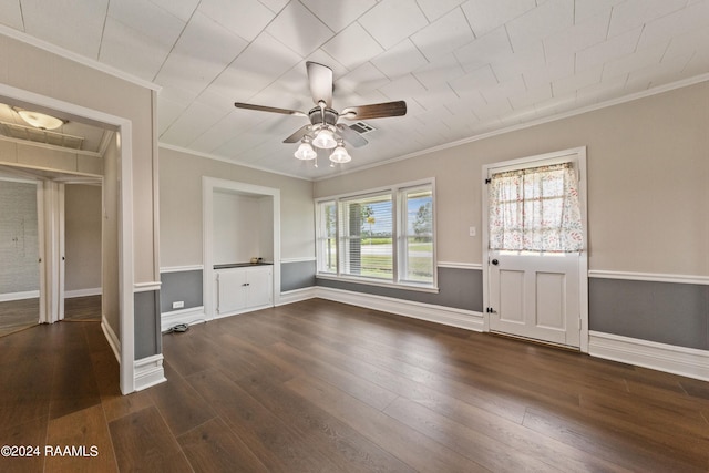 interior space featuring crown molding, dark hardwood / wood-style floors, and ceiling fan