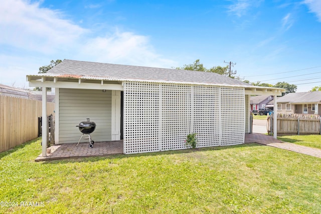 exterior space featuring fence