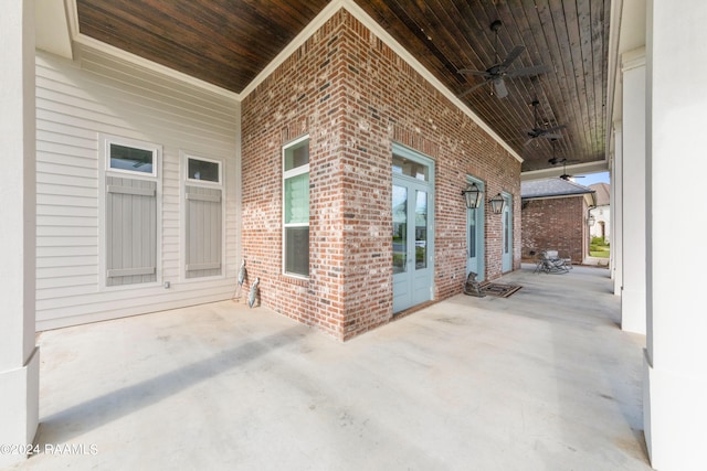 view of patio with ceiling fan