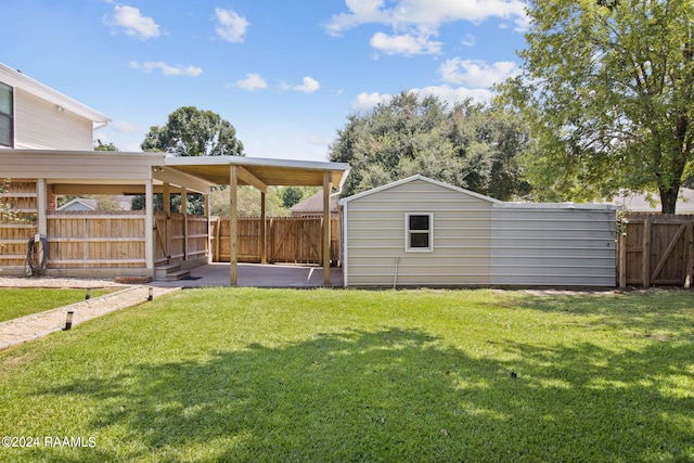 view of yard with a patio