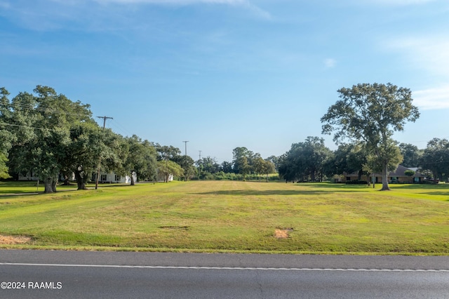 9303 E Old Spanish Trl, Jeanerette, LA 70544