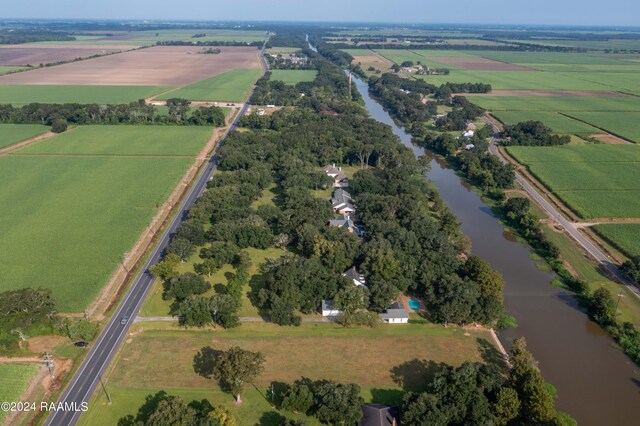 9303 E Old Spanish Trl, Jeanerette, LA 70544