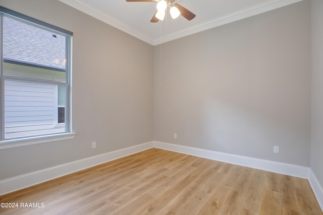 unfurnished room with light hardwood / wood-style floors, ornamental molding, and ceiling fan