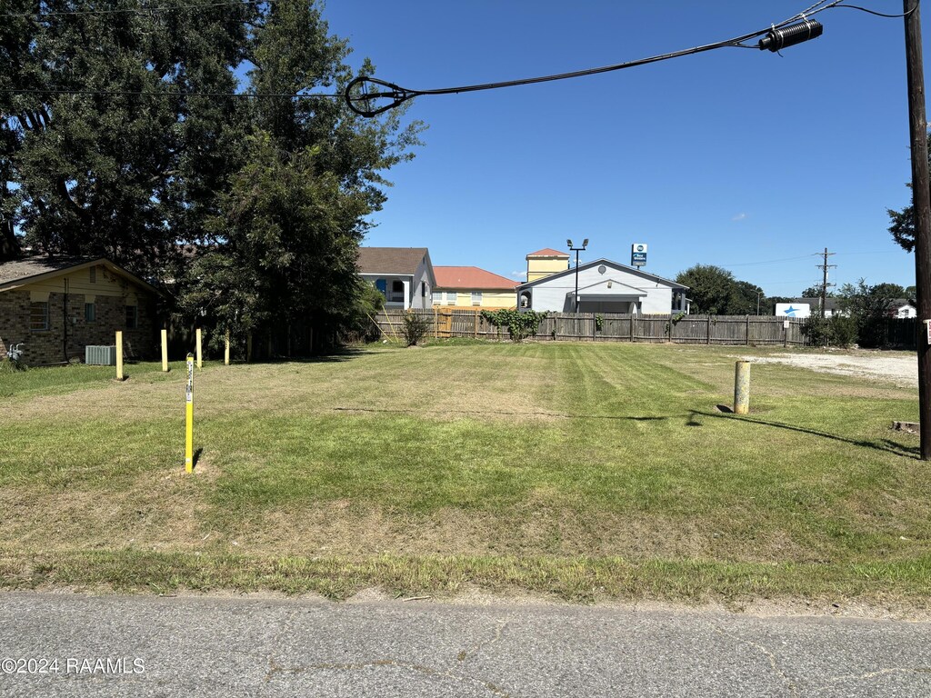 219 Chalmette Dr Unit 28, Lafayette, LA 70503 - photo 1