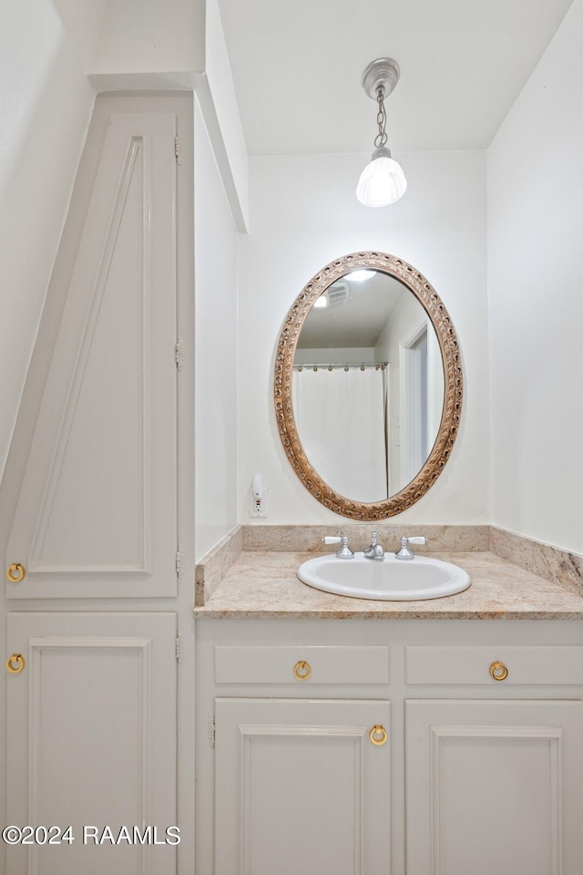 201 Canterbury Rd, Lafayette, LA 70508 - bathroom featuring vanity