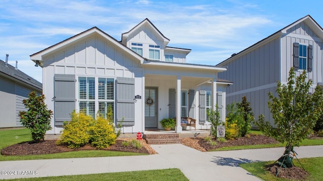 view of front of house with a porch