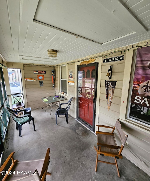 view of sunroom / solarium