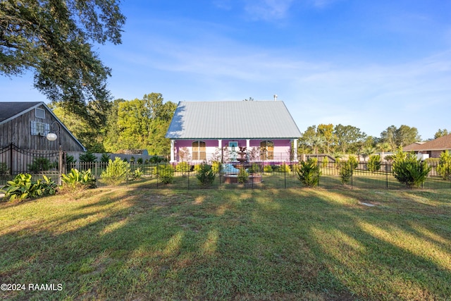 exterior space featuring a yard