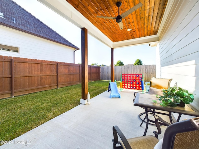 view of patio with ceiling fan