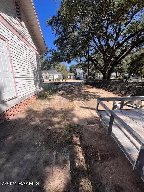 414 E Main St, Ville Platte, LA 70586 - view of yard
