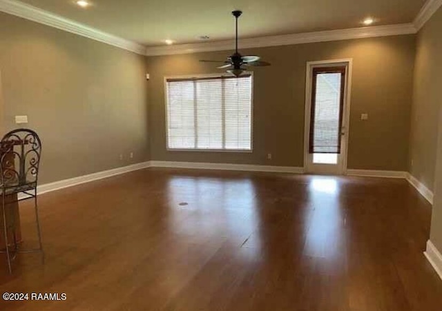 147 Oakbend Dr, Lafayette, LA 70506 - interior space with a ceiling fan, wood finished floors, baseboards, ornamental molding, and recessed lighting
