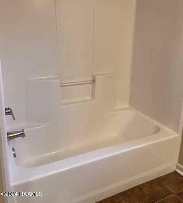 147 Oakbend Dr, Lafayette, LA 70506 - bathroom with tile patterned floors