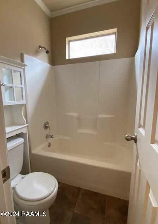 147 Oakbend Dr, Lafayette, LA 70506 - bathroom with crown molding, toilet, washtub / shower combination, and tile patterned flooring