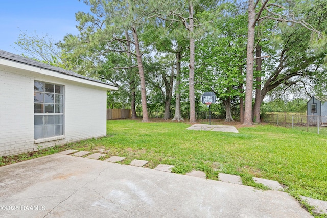 406 Orange Grove Ave, New Iberia, LA 70560 - view of yard featuring a patio