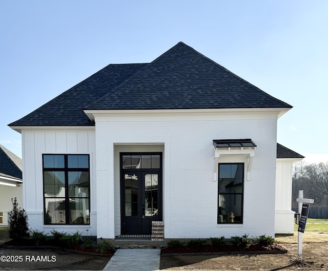 view of modern inspired farmhouse