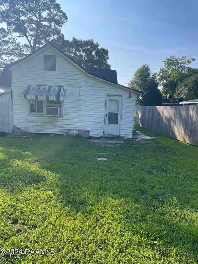 604 N Lejeune Ave, Kaplan, LA 70548 - view of rear view of house