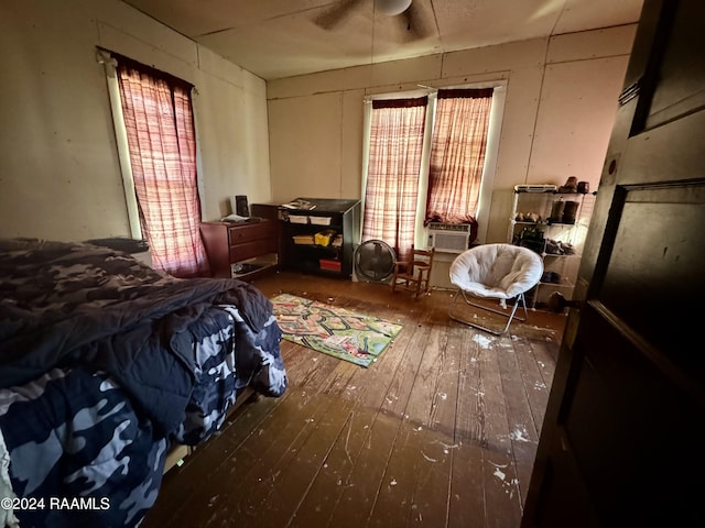 510 S Adams St, Welsh, LA 70591 - bedroom featuring hardwood / wood-style flooring