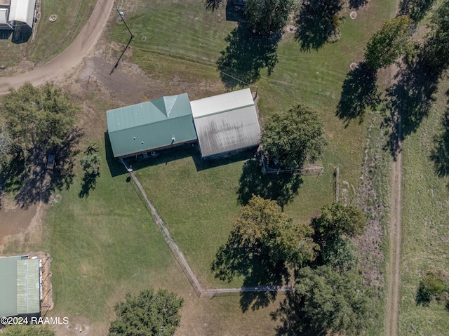 birds eye view of property featuring a rural view