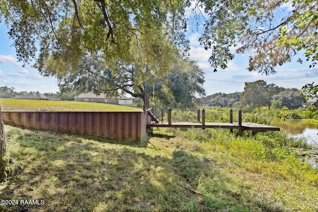 view of yard featuring a water view