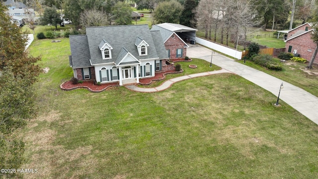 view of front of house with a front yard