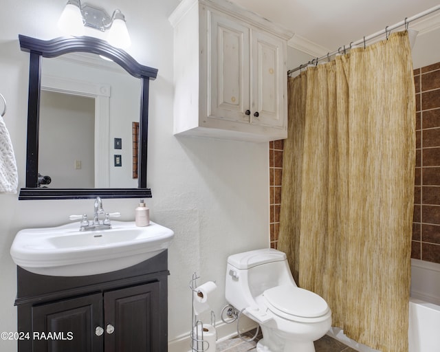 full bathroom with toilet, crown molding, shower / tub combo with curtain, and vanity