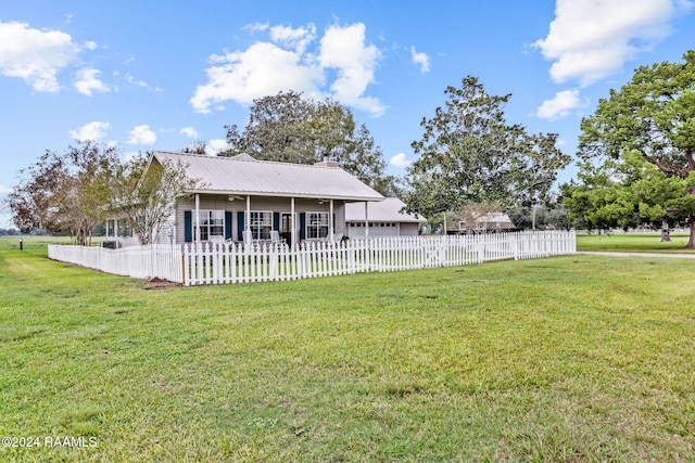 exterior space featuring a lawn