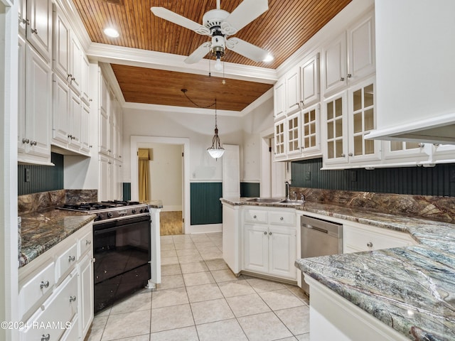243 W Grolee St, Opelousas, LA 70570 - kitchen with gas stove, wooden ceiling, a sink, stainless steel dishwasher, and crown molding