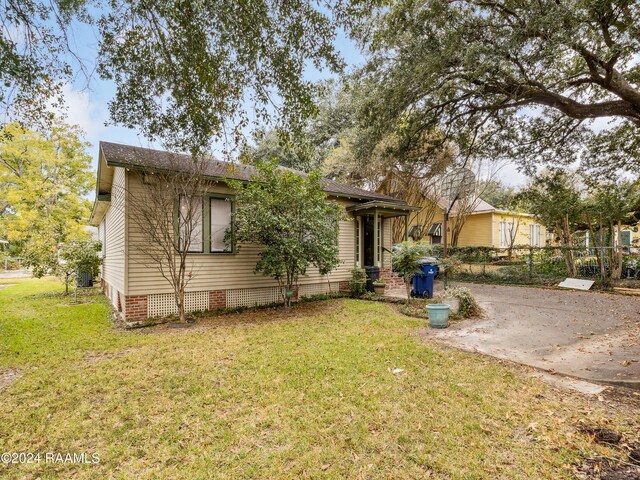 243 W Grolee St, Opelousas, LA 70570 - view of front facade