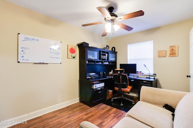 100 Teal Ln Unit 21, Lafayette, LA 70507 - office featuring a ceiling fan, wood finished floors, and baseboards