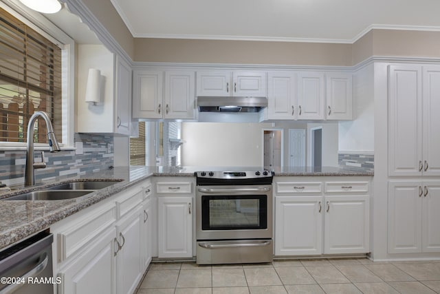 kitchen featuring crown molding, stainless steel appliances, backsplash, sink, and white cabinets