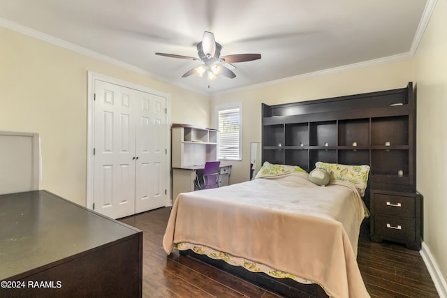 1412 US Highway 167, Abbeville, LA 70510 - bedroom featuring dark wood-type flooring, ornamental molding, a closet, and ceiling fan