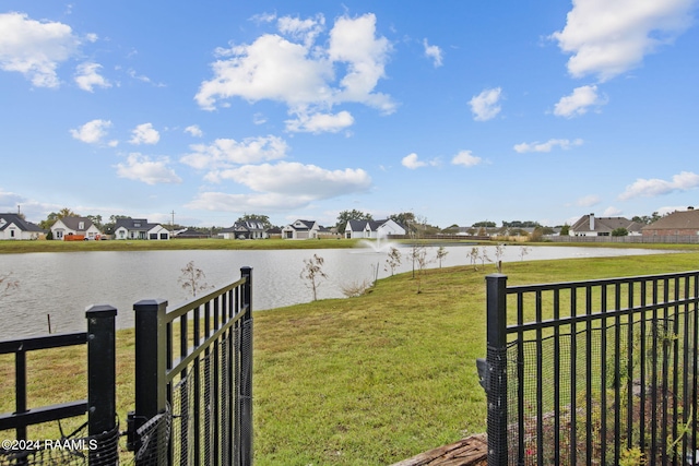 view of yard featuring a water view