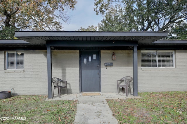 view of entrance to property