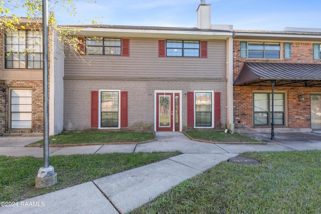 view of townhome / multi-family property