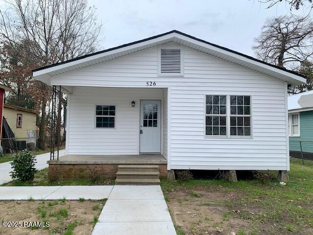 view of front of house with a porch