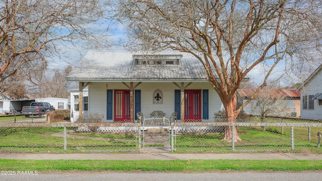 view of front facade