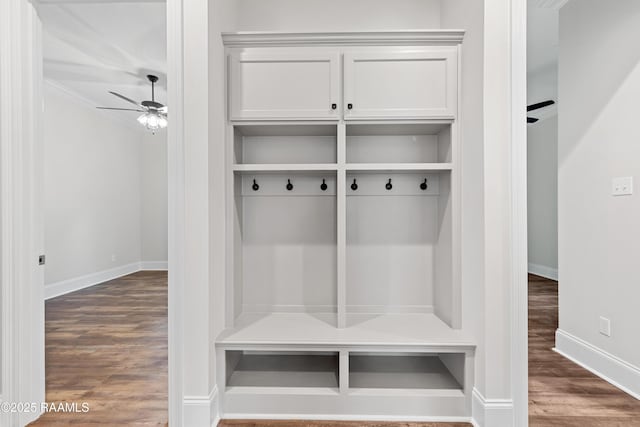 mudroom featuring ceiling fan, ornamental molding, baseboards, and wood finished floors