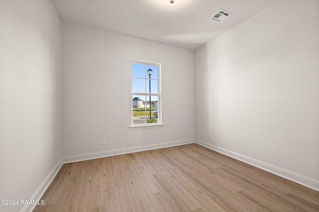 empty room featuring light hardwood / wood-style flooring