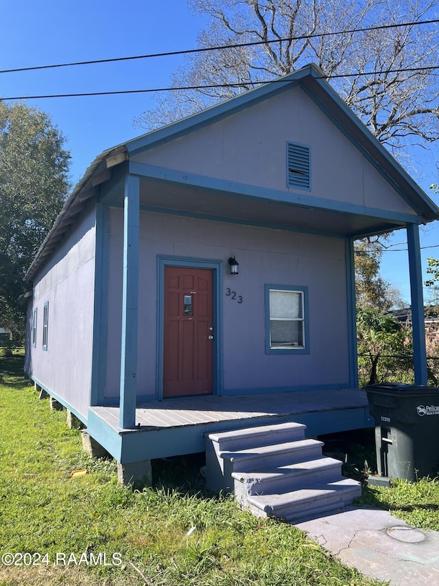 view of front of property